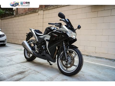 혼다 CBR 250 R ABS 2011년식 11년식 혼다 CBR250R ABS 모델 판매합니다
