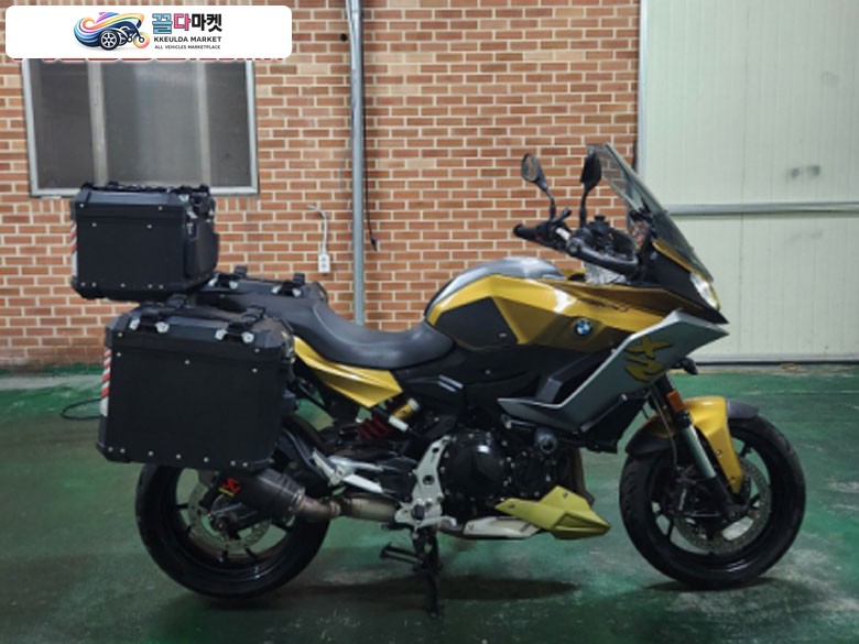 BMW F 900 XR 2021년식 bmw f900xr 21년식 아크라구변o 판매합니다~!