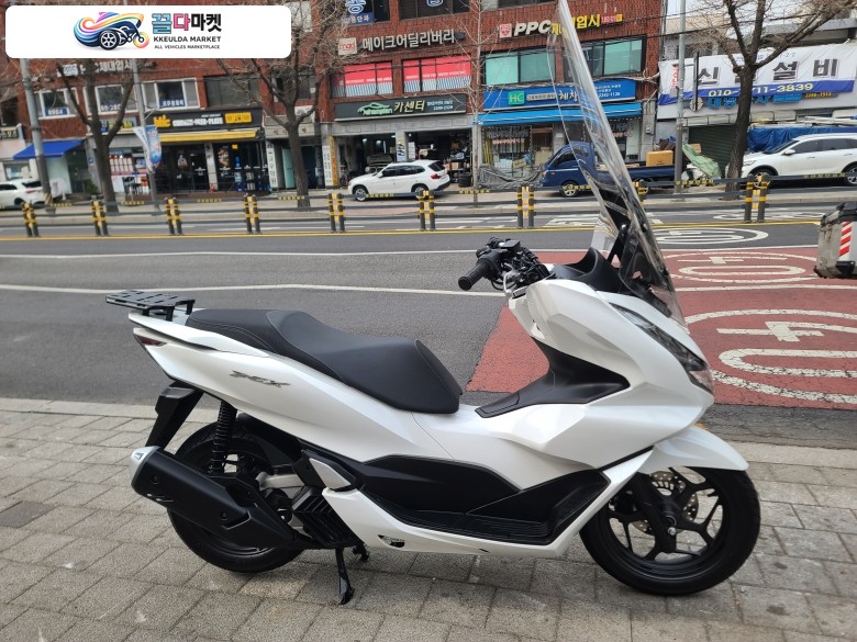 혼다 PCX 125 ABS 2022년식 유성바이크   전차종 매입가능   대차 가능  깔끔  합니다  최상급 차량