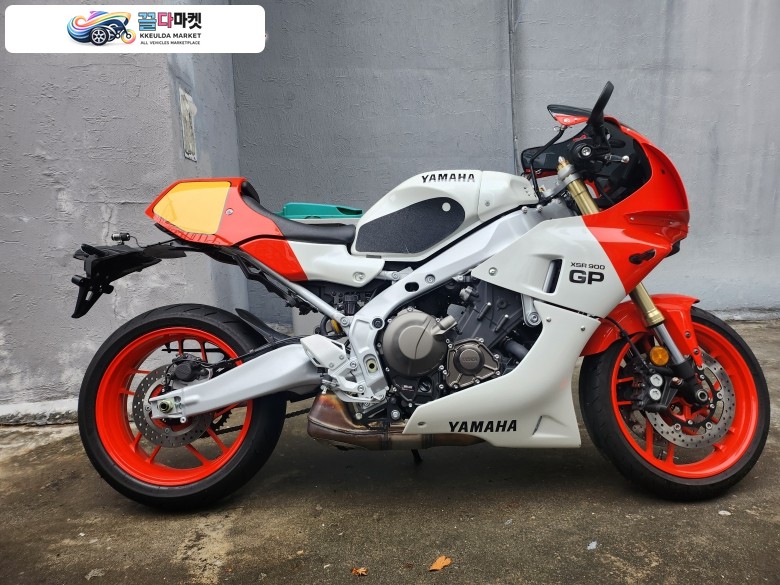 야마하 XSR 900 GP 2025년식 25년제작 25년 7월 출고 xsr900gp 1100km