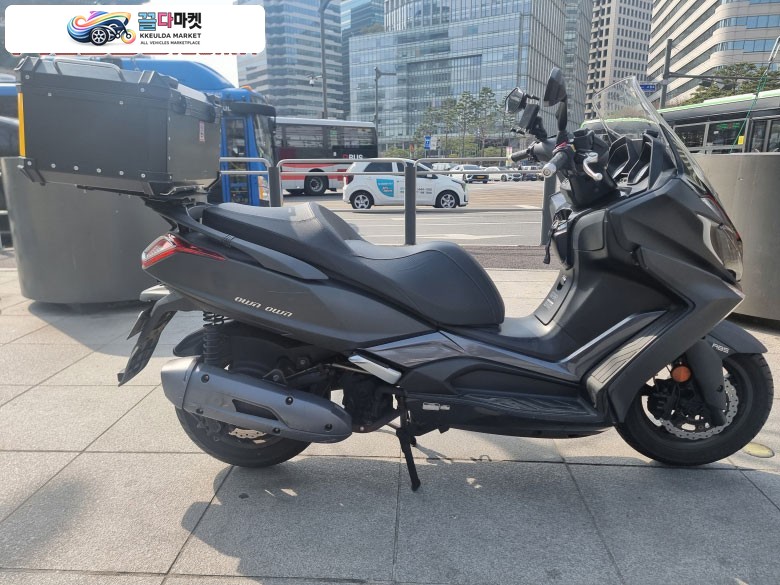 킴코 다운타운 ST 125 i ABS 2020년식 킴코st 125 i ABS판매 합니다.