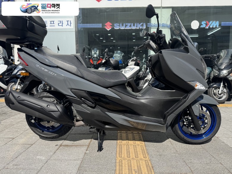 스즈끼 버그만 400 2024년식 민트급 버그만 400 얼른 가져가세요