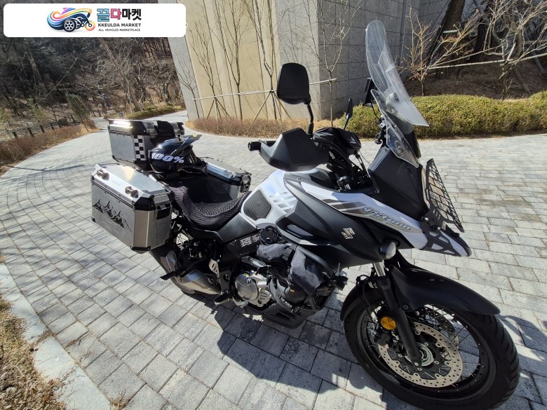 스즈끼 브이 스트롬 650 XT 2018년식 스즈끼브이스트롬650 팝니다