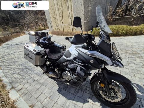 스즈끼 브이 스트롬 650 XT 2018년식 스즈끼브이스트롬650 팝니다