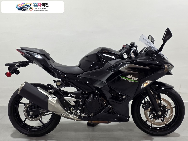 가와사키 닌자 500 R 2024년식 (전국무료배송) 1인신조 24년식 가와사키 닌자500 151km 신차급 차량 판매/대차