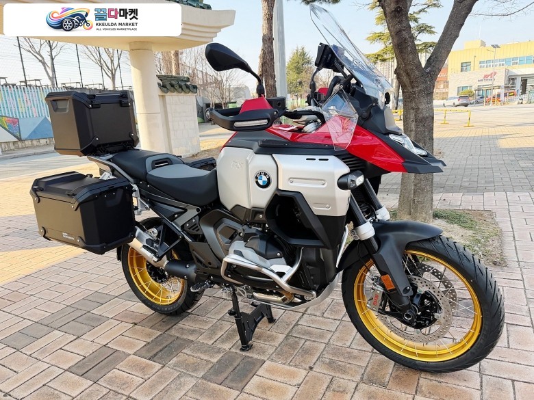 BMW R 1300 GS 어드벤쳐 2025년식 BMW R1300GSADV 레이싱레드 수동 풀옵션사양 무주행 신차 판매합니다.