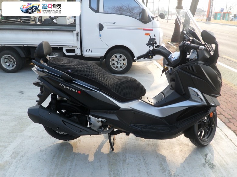 SYM 크루심 300 ABS 2024년식 SYM 크루심 알파 300 판매합니다.