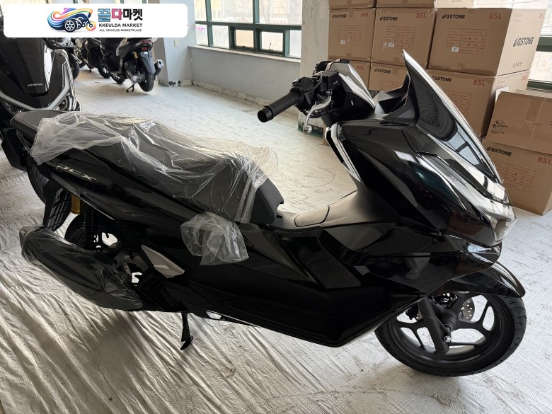 혼다 PCX 125 ABS 2026년식 혼다코리아 2026 PCX125 펄블랙 신차 2026년식 유광블랙 최장 16개월 무이자 카드 결제 26년식 신차 입고