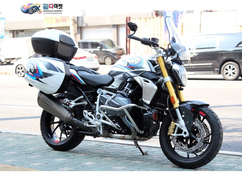BMW R 1250 R 2021년식 중고오토바이매입 전문 / BMW R1250R 아크라구변완료 굿컨디션 판매 / 대차 환영 / 무이자 카드 및 할부