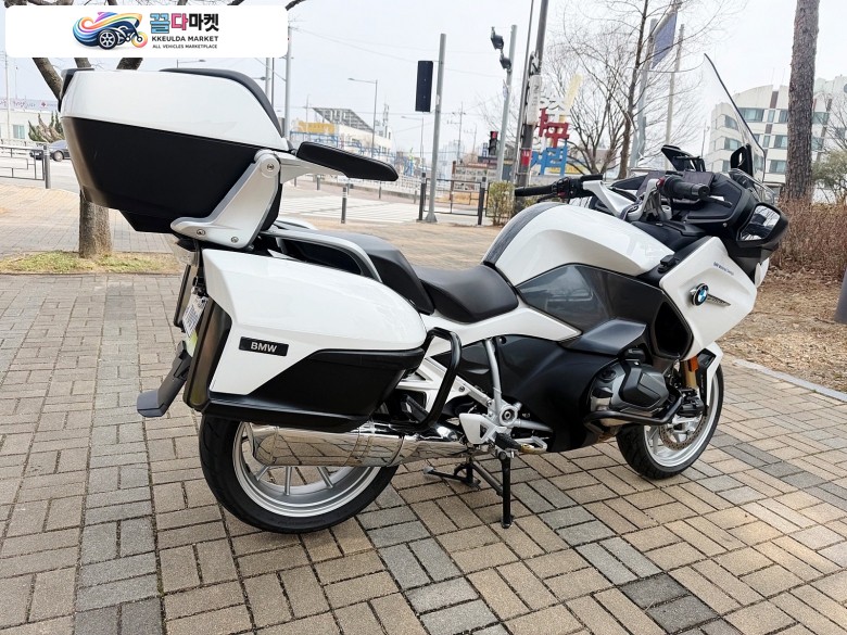 BMW R 1250 RT 2022년식 BMW R1250RT 일인신조 2022년식 판매합니다.2만점검완료
