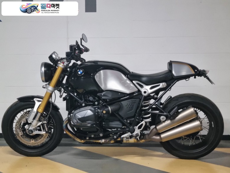 BMW R 나인 T 2023년식 BMW R nineT  2023년식  5,200km  정품 세팅  방출합니다