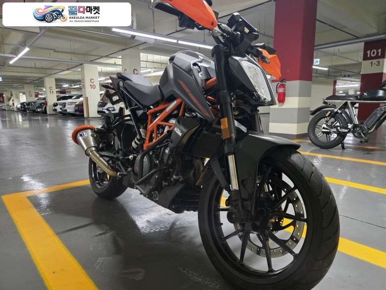 KTM 390 듀크 2023년식 KTM DUKE390민트급