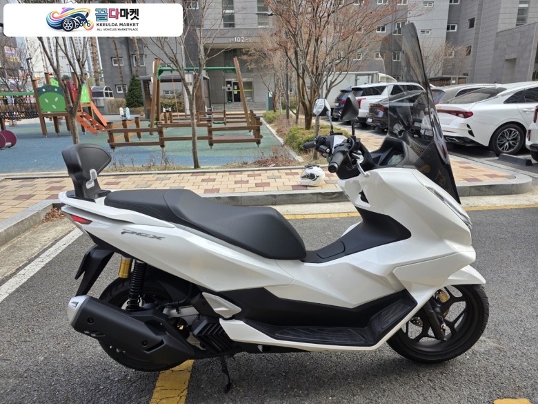 혼다 PCX 125 ABS 2025년식 PCX 125 25년식 800km 짧은 주행거리 출퇴근 신차급 425만
