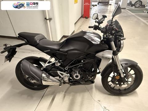 혼다 CB 300 R 2018년식 CB300R 판매합니다.