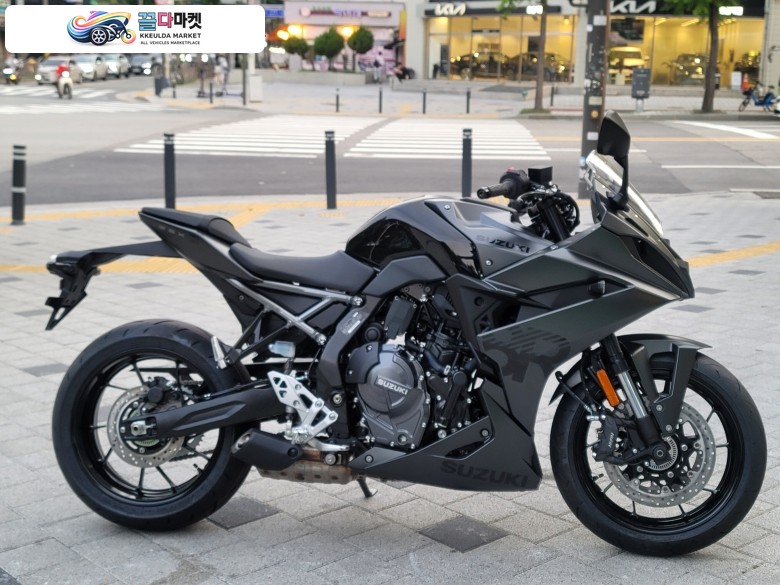 스즈끼 GSX 8 R 2025년식 매입대차합니다//카드12~16개월 무이자할부가능!//롯데카드 4%저금리 60개월 할부//신한마이카,하나오토론,KB매직카5%대 120개월 할부!!