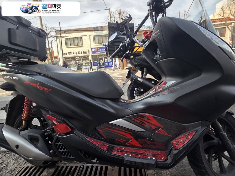 혼다 PCX 150 ABS 2020년식 2020년식 혼다 PCX 150 튜닝 스쿠터 ABS있읍니다
