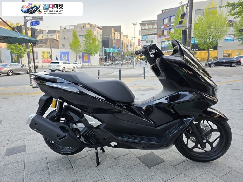 혼다 PCX 125 ABS 2026년식 ［수입바이크 전문대리점］매입대차합니다. PCX125 26년식 유광블랙/카드16개월 무이자상담가능/당일출고