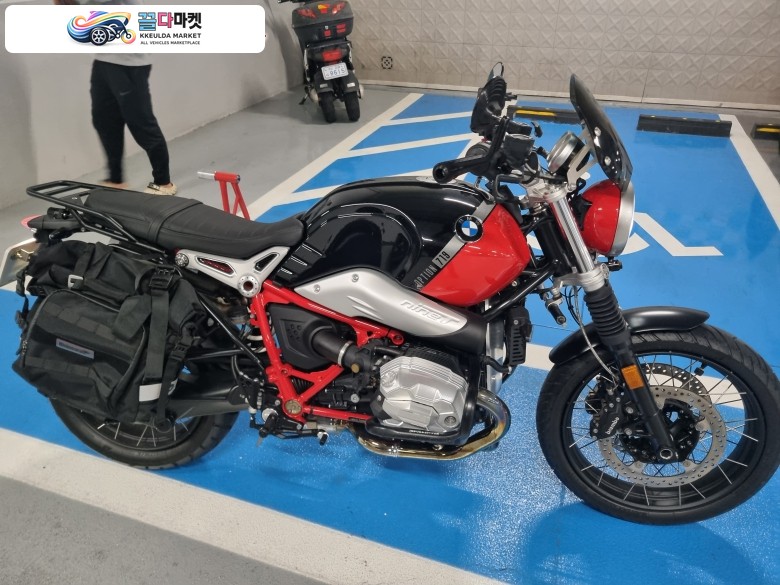 BMW R 나인 T 스크램블러 2022년식 22년 BMW R nine T (알 나인티) 옵션719