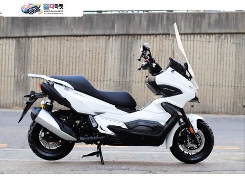 한솜바이크 ADV 350 2024년식 ADV350 한솜 201km 신차급매물 저렴히 판매합니다