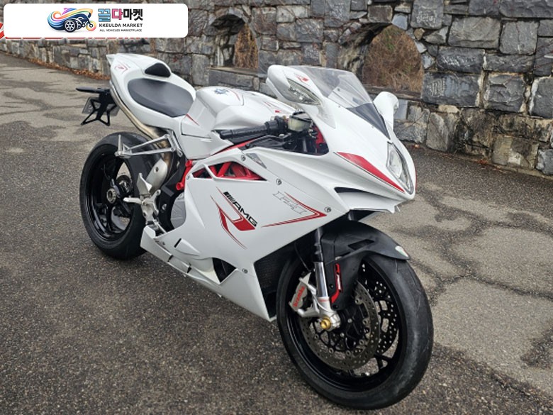 MV-아구스타 F4 1000 R 2014년식 Mv 아구스타 F4R 판매합니다.