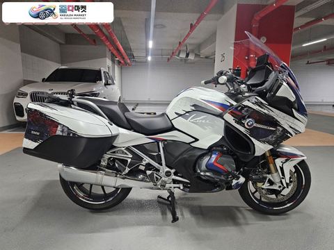 BMW R 1250 RT 2023년식 관리된 차량 팝니다.