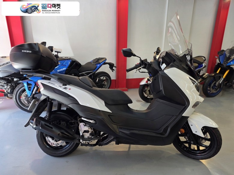 SYM 조이맥스 Z 125 플러스 2022년식 SYM 조이맥스Z+125 22년식 판매합니다