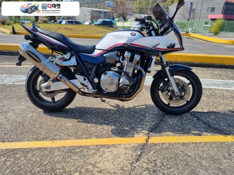 혼다 CB 1300 2006년식 CB1300SB 2006