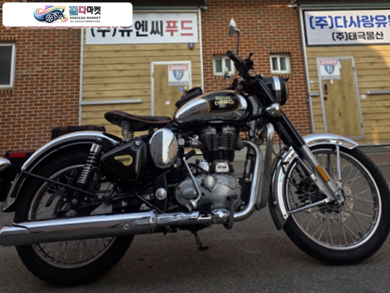 로얄엔필드 클래식 500 2019년식 클래식500/2019년식/6,462km/크롬/점검완료