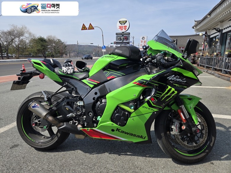 가와사키 닌자 10 R 2023년식 zx-10r