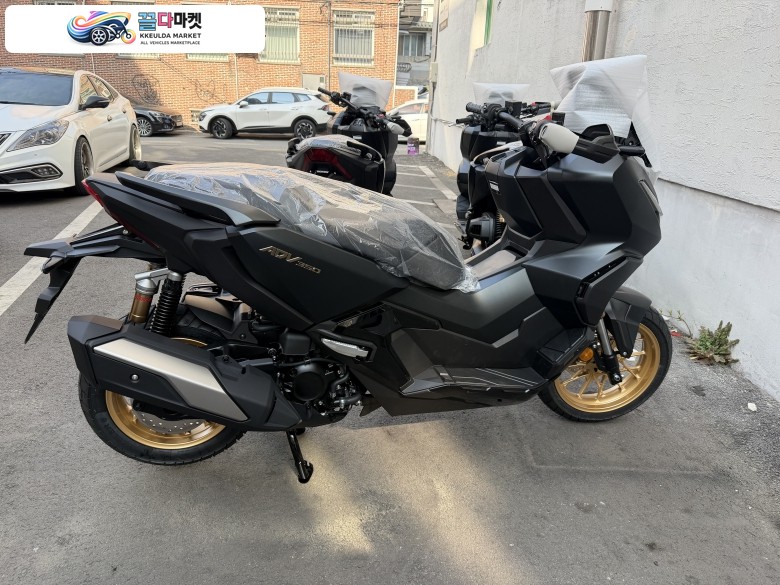 혼다 ADV 350 2026년식 혼다코리아 2026 ADV350 블랙 색상 어드방350 최대 16개월 무이자 카드 결제 26년식 신차 입고