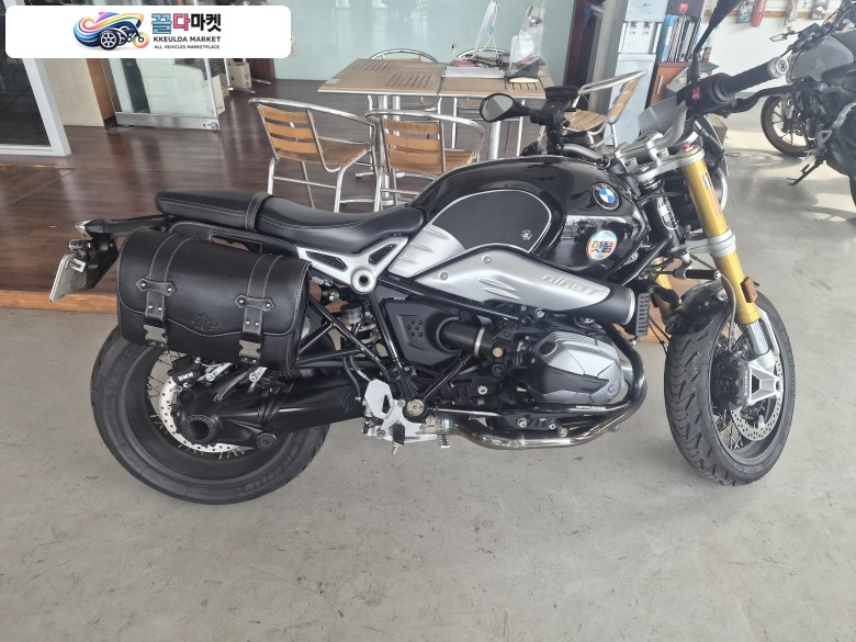 BMW R 나인 T 2021년식 알나인티 팝니다