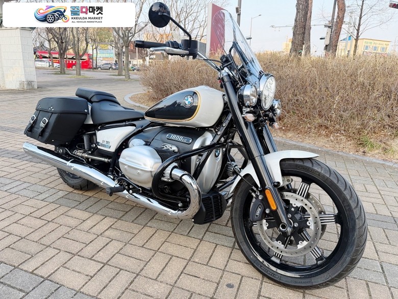 BMW R 18 클래식 2023년식 BMW R18클래식 옵션719 모델 일인신조 짧은 키로수 판매합니다.