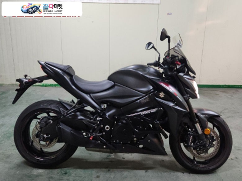 스즈끼 GSX S 1000 2018년식 스즈키 gsxs1000 18년식 짧은주행거리 상태좋은매물 판매합니다~!