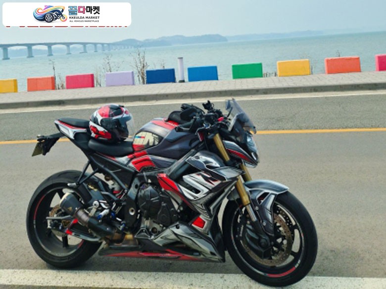 BMW S 1000 R 2024년식 BMW S1000R 판매합니다.