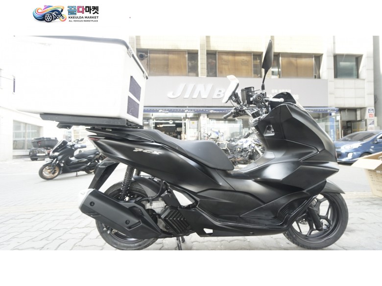 혼다 PCX 125 ABS 2022년식 배달풀세팅 되어있는2022년PCX125 ABS팝니다