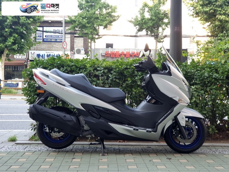 스즈끼 버그만 400 ABS 2022년식 몽키바이크 - 22년식 스즈키 버그만400ABS (99.9%신차급!1인신조!무사고!600KM실키로수!) 오토바이매입!대차가능!전국바이크매입!
