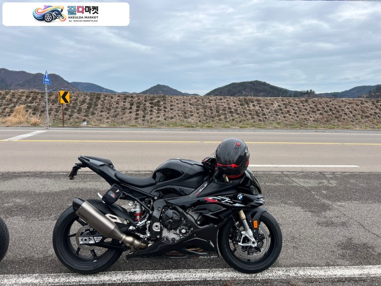 BMW S 1000 RR 2023년식 23년식 BMW S1000RR 판매 / 5,117km / 옵션다수