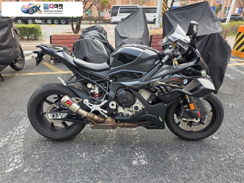 BMW S 1000 RR 2025년식 S1000RR 2025년식 아크라GP머풀러 팝니다