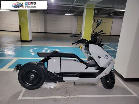 BMW CE 04 2023년식 bmw ce04 화이트 (무사고, 무꿍)