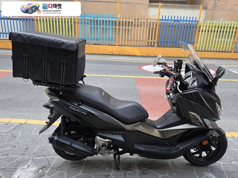 SYM 크루심 125 ABS 2021년식 sym 크루심 125