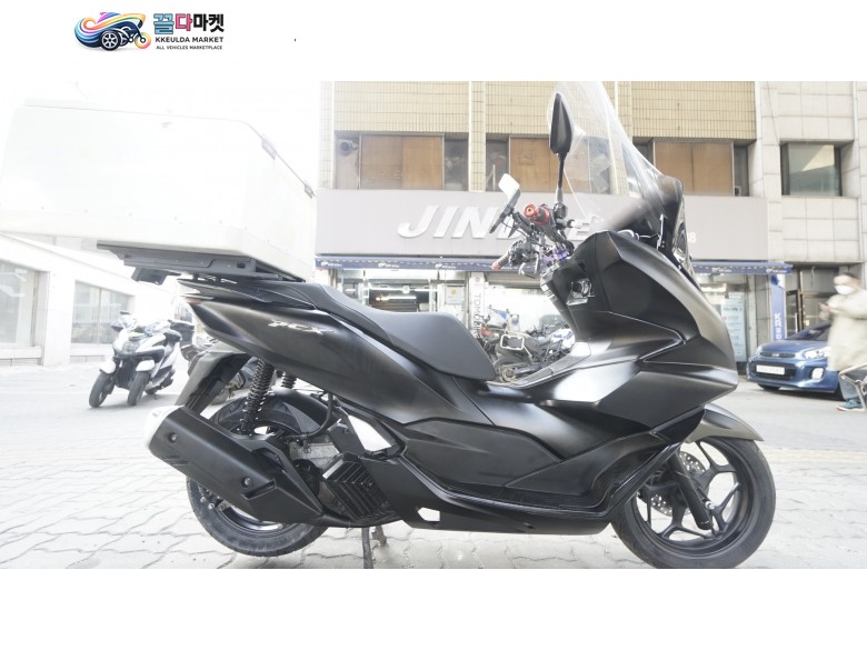 혼다 PCX 125 ABS 2022년식 소모품완전 빵빵하고 배달풀세팅 되어있는2022년PCX125 ABS팝니다