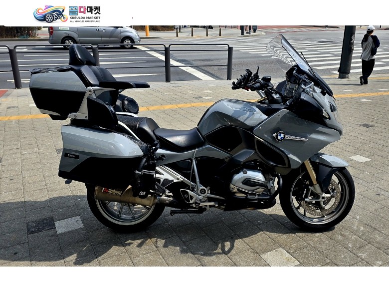 BMW R 1200 RT 2014년식 R1200RT 그레이색상 아크라포빅 머플러