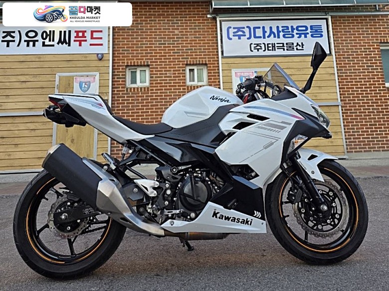 가와사키 닌자 400 ABS 2023년식 닌자400/23년식/9,245km/흰색/블박2채널