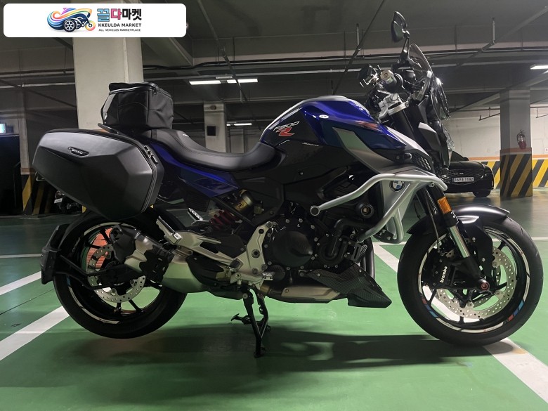 BMW F 900 R 2021년식 21년식 F900R 짧은키로수 옵션 다수(가격 조정)