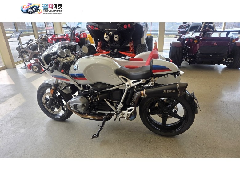 BMW R 나인 T 레이서 2020년식 BMW 싸이드카 (사진상의 바이크는 제외)