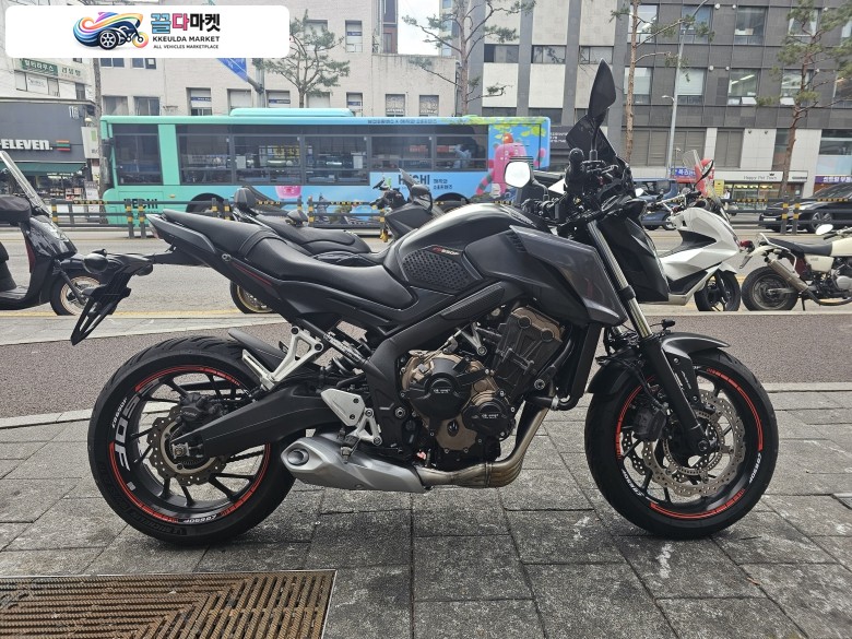 혼다 CB 650 F 2017년식 ▶혼다 CB650F / 할부,카드,대차,캐피탈◀