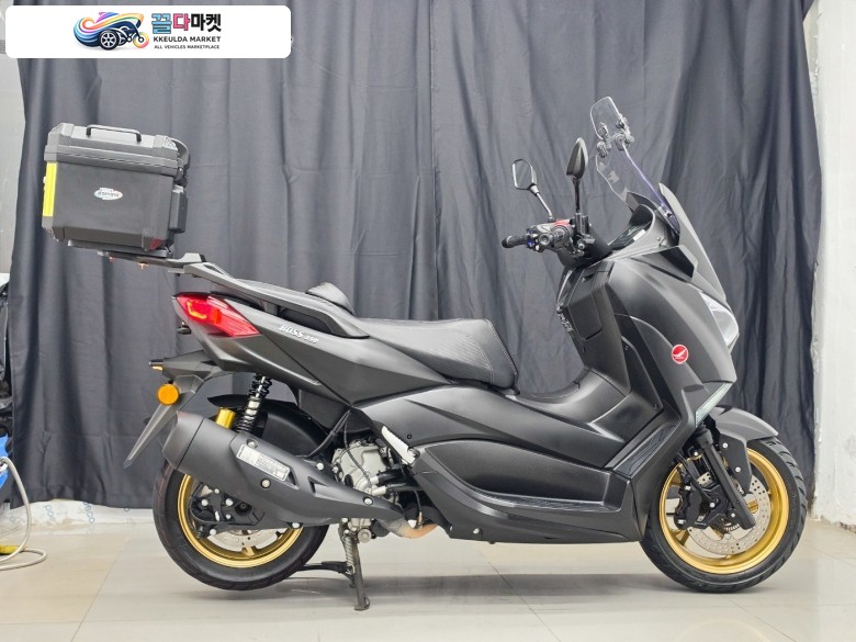 착한스쿠터 보스 250 2026년식 보스250 26년식 6989KM 1인신조 무사고 신차급매물 최저가 판매합니다