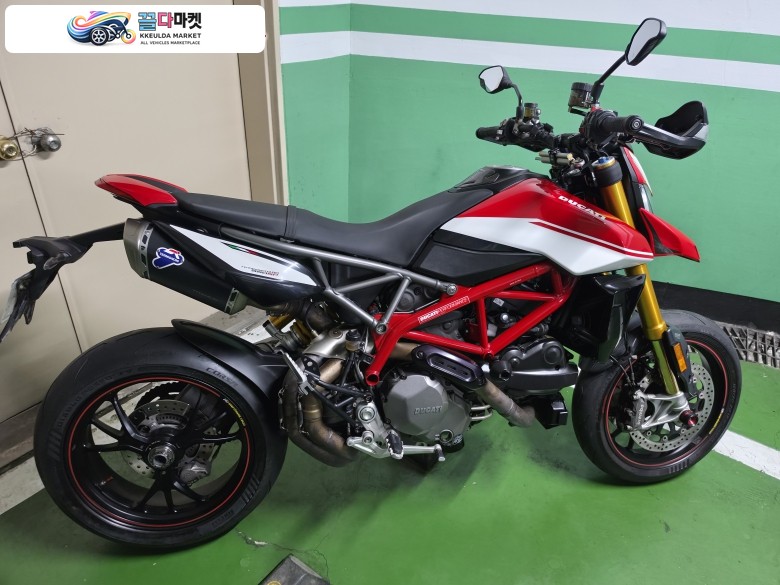 두카티 하이퍼모타드 950 SP 2020년식 두카티 하이퍼모타드 950SP 20년식
