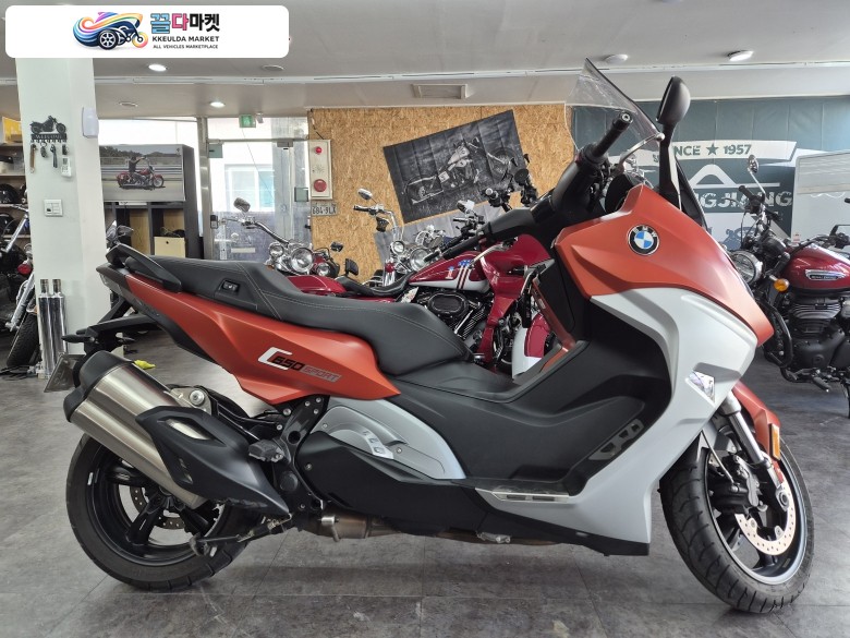 BMW C 650 스포츠 2016년식 BMW C650 스포츠 6900km대 팝니다.