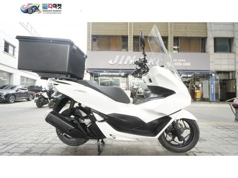 혼다 PCX 125 ABS 2022년식 키로수적고 배달풀세팅 되어있는 2022년PCX125 ABS팝니다